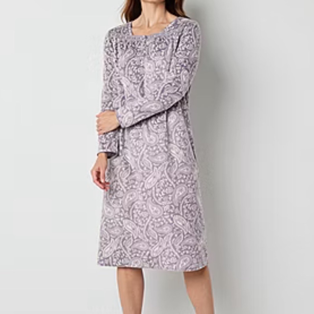 NWT Women's XL Adonna Gray Paisley Fleece Long Sleeve Nightgown SOFT!!